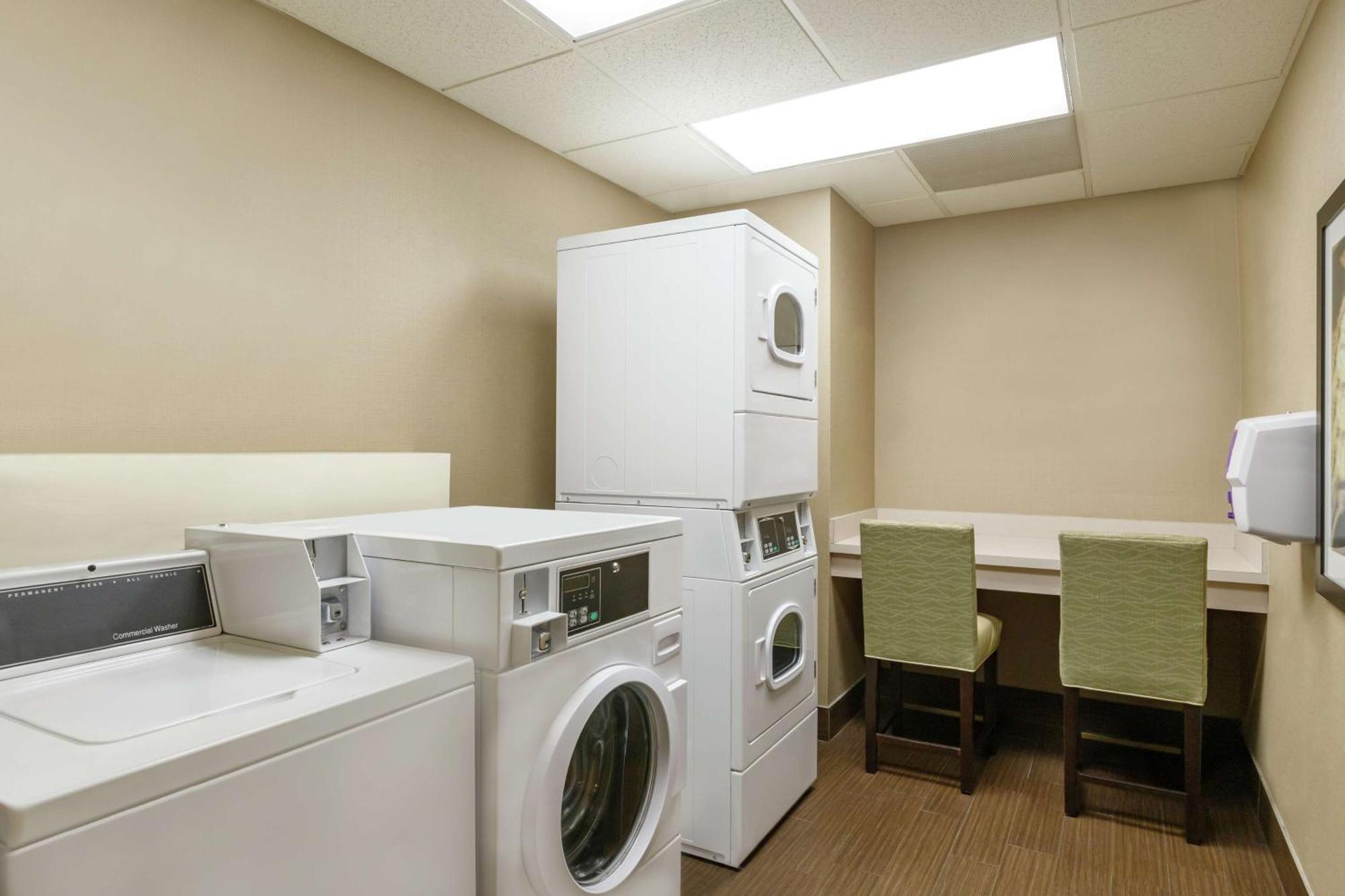 Homewood Suites By Hilton St. Petersburg Clearwater Buitenkant foto